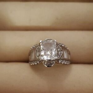 Woman's 925 cubic zirconia rings 6